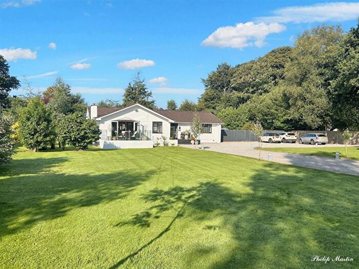 4 Bedroom Detached Bungalow For Sale In Pentewan, PL26