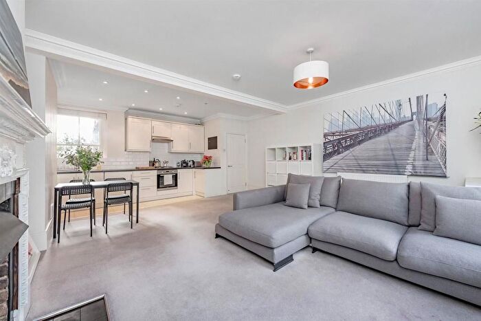 1 Bedroom Flat For Sale In New Kings Road, London, SW6