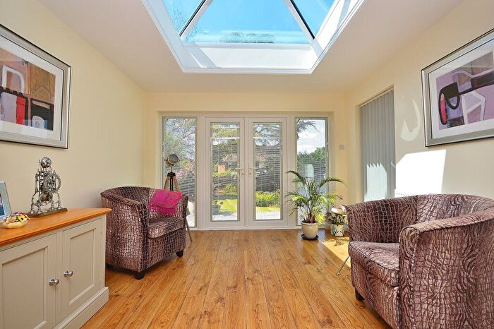 3 Bedroom Detached House For Sale In Wycombe Road, Princes Risborough, HP27