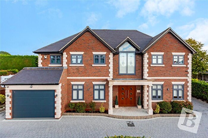 7 Bedroom Detached House For Sale In Parkstone Avenue, Emerson Park, RM11