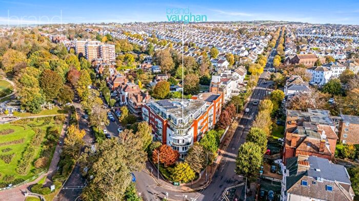 2 Bedroom Flat For Sale In Preston Park Avenue, Brighton, East Sussex, BN1