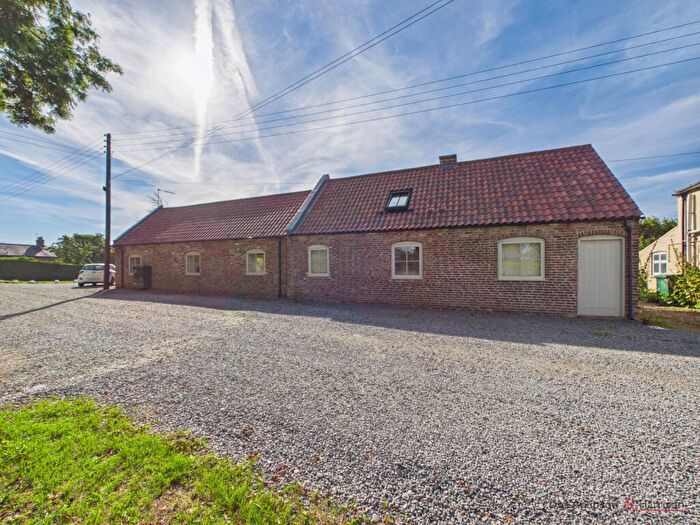 3 Bedroom House To Rent In Jubilee Lane, Rise, HU11