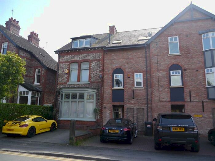 3 Bedroom Town House To Rent In Tyler Point, Trafford Road, Alderley Edge, SK9