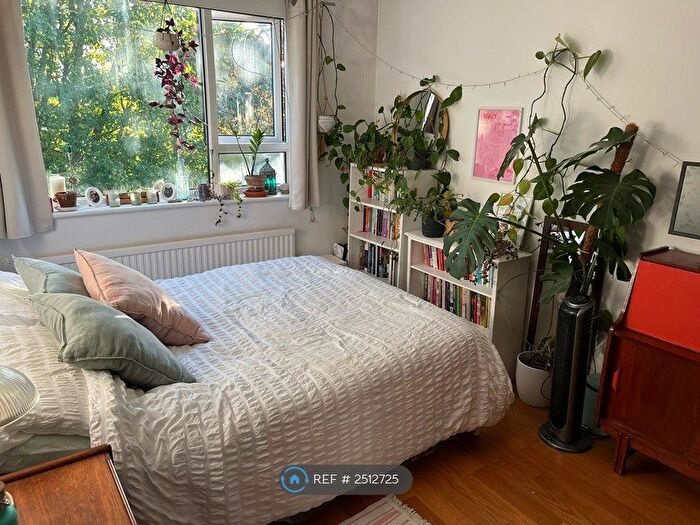 3 Bedroom Flat To Rent In Crouch Hill, London, N4
