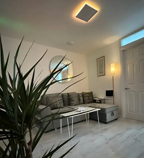 2 Bedroom Flat To Rent In Otter Close, London, E15