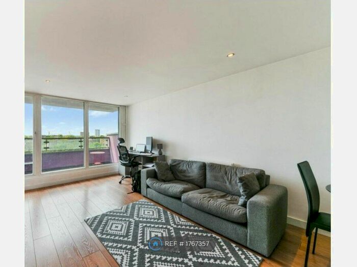 1 Bedroom Flat To Rent In Mallard Point, London, E3
