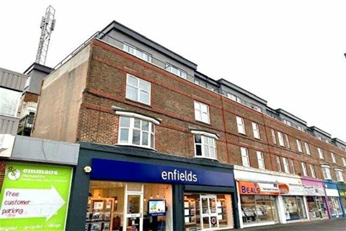 2 Bedroom Apartment To Rent In Burlington Mansions, Shirley, SO15