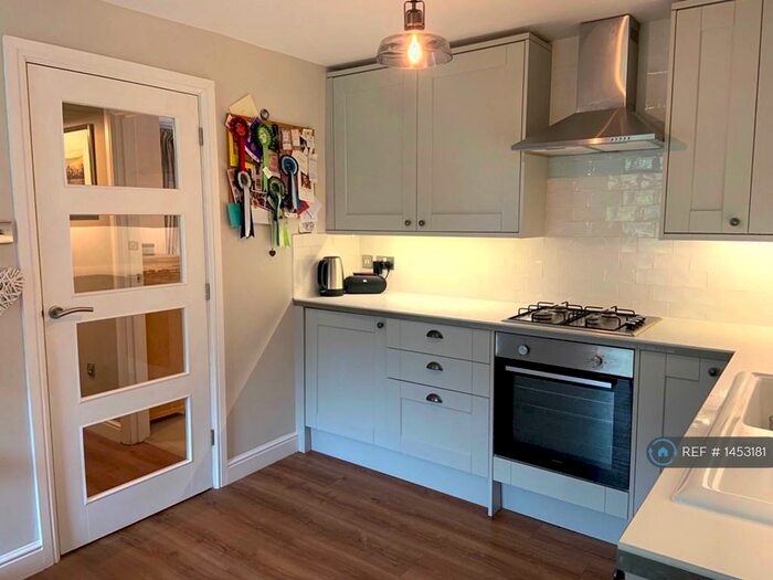 1 Bedroom Flat To Rent In Finsbury Place, Chipping Norton, OX7