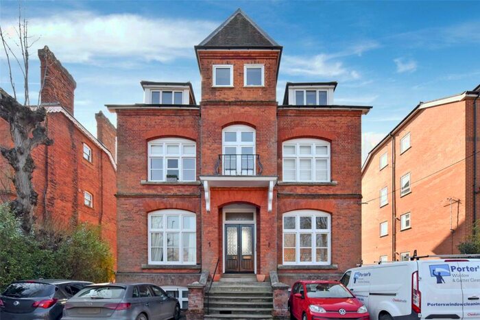 2 Bedroom Apartment To Rent In Osborne Road, Windsor, Berkshire, SL4
