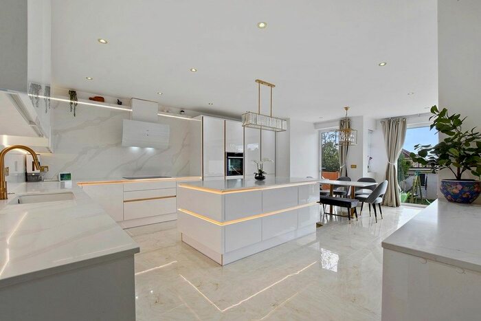 4 Bedroom Semi-Detached House To Rent In Dollis Hill Avenue, London, NW2