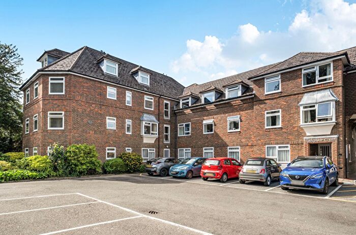 2 Bedroom Property For Sale In Lady Place Court, Marke Square, Alton, Hampshire, GU34