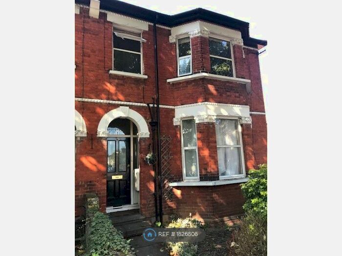 2 Bedroom Flat To Rent In St. Barnabas Road, Sutton, SM1