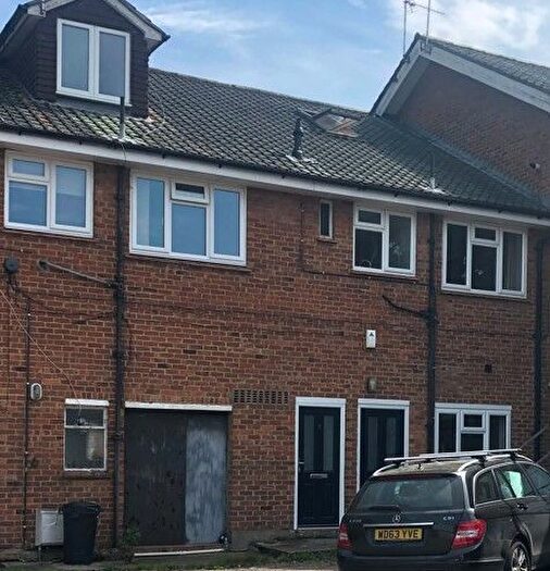 2 Bedroom Maisonette To Rent In Station Road, Edenbridge, TN8