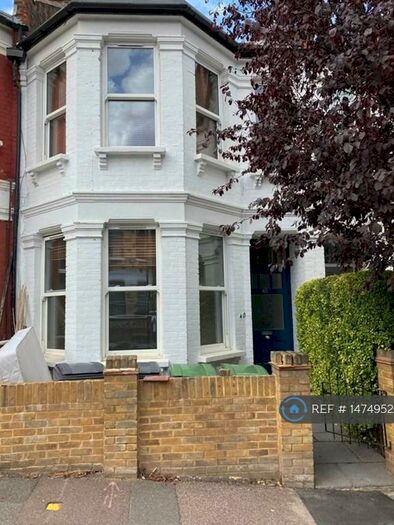 2 Bedroom Flat To Rent In Mattison Road, London, N4