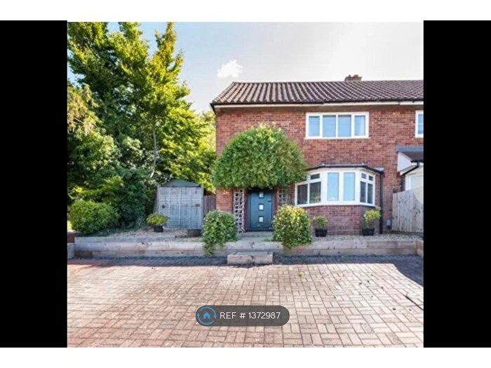 3 Bedroom Semi-detached House To Rent In Noke Shot, Harpenden, AL5