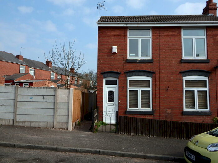 3 Bedroom End Of Terrace House To Rent In Clifton Road, Smethwick, Smethwick, West Midlands, B67