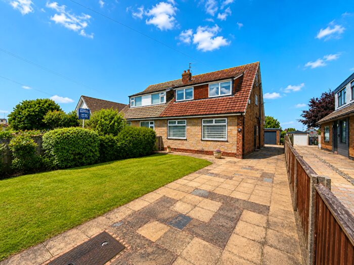 2 Bedroom Semi-Detached House For Sale In Normoss Avenue, Normoss, FY3