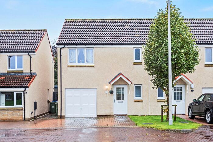 3 Bedroom Semi-detached House For Sale In Riverview Gardens, New Carron, Falkirk, FK2