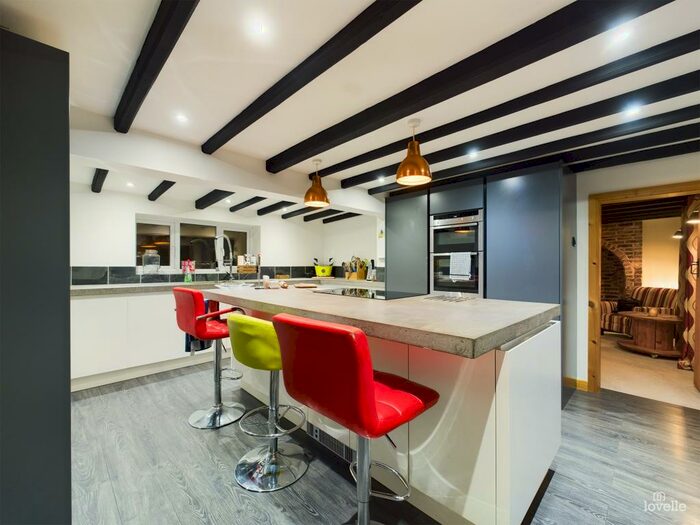 5 Bedroom Detached House For Sale In Ferriby Road, Winteringham