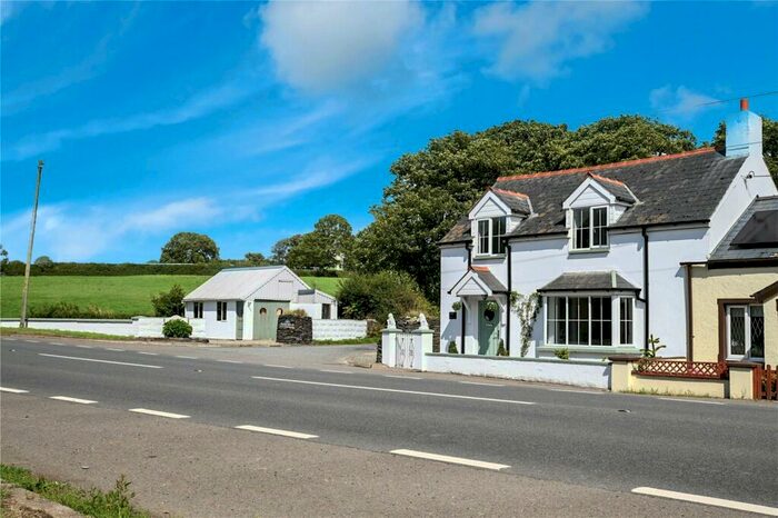 4 Bedroom Semi-Detached House For Sale In Dwrbach, Fishguard, Pembrokeshire, SA65