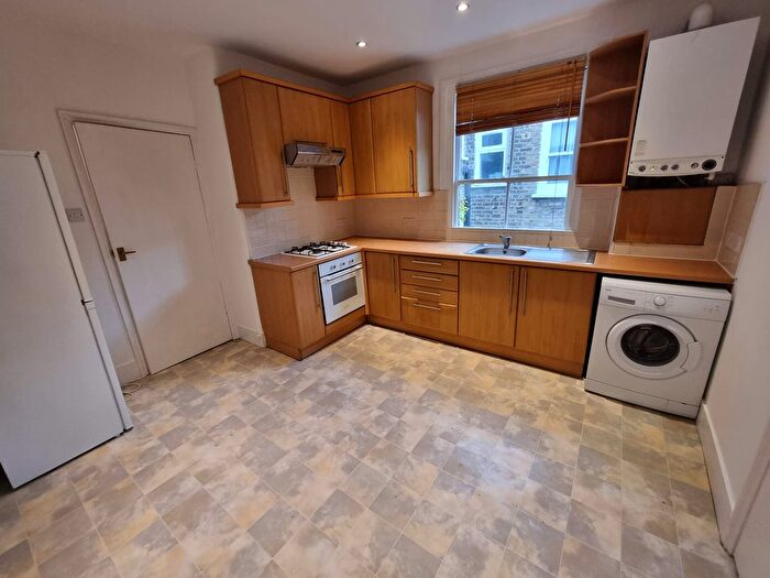 2 Bedroom Flat To Rent In Princess May Road, Stoke Newington, London, N16