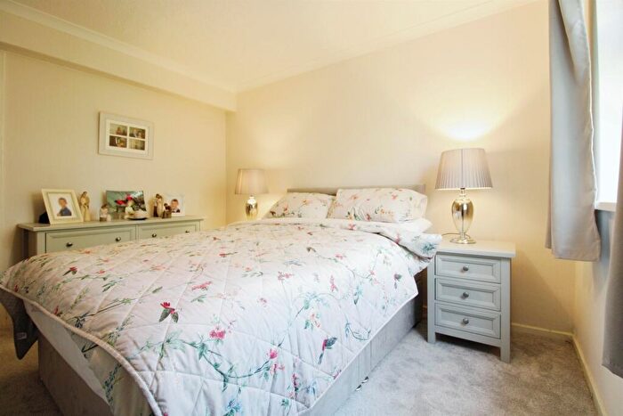 2 Bedroom Apartment For Sale In Wern Goch West, Cardiff, CF23