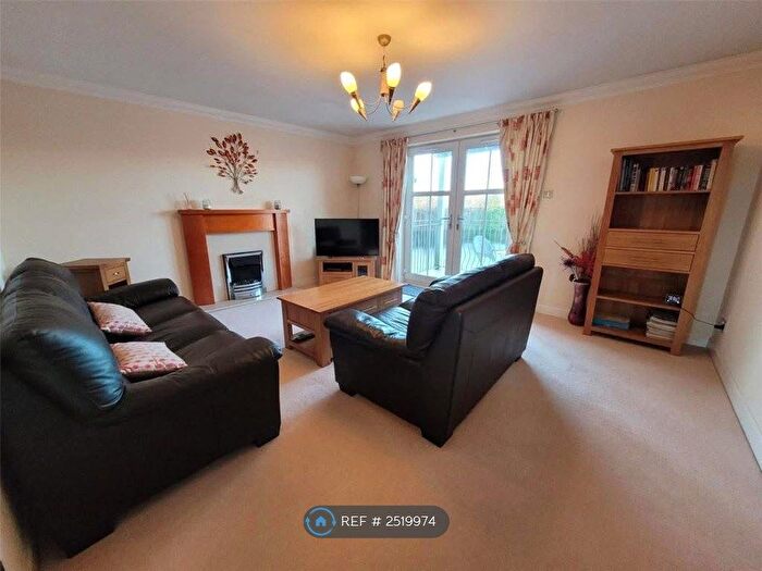 2 Bedroom Flat To Rent In Queens Road, Aberdeen, AB15