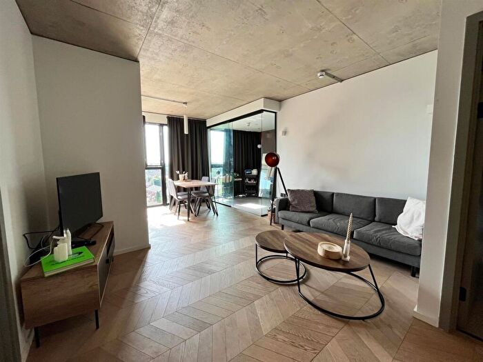 2 Bedroom Apartment To Rent In F Spinners Way, Castlefield, Manchester, M15