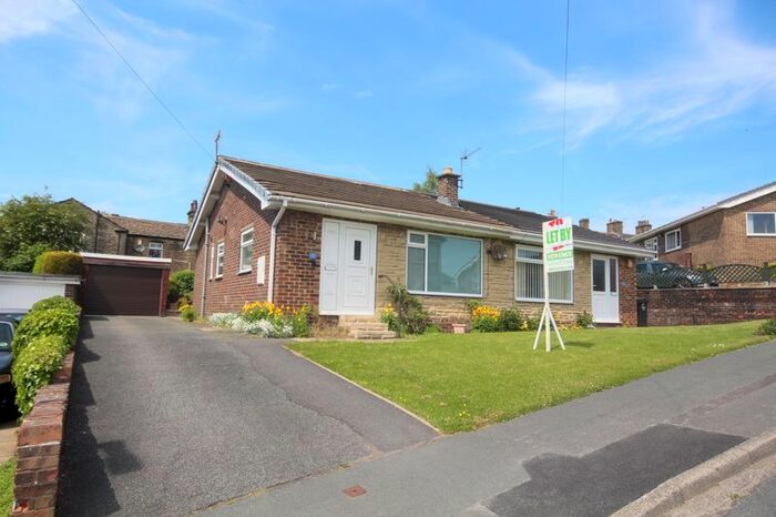 2 Bedroom Bungalow To Rent In Greenacres Drive, Shelf, Halifax HX3