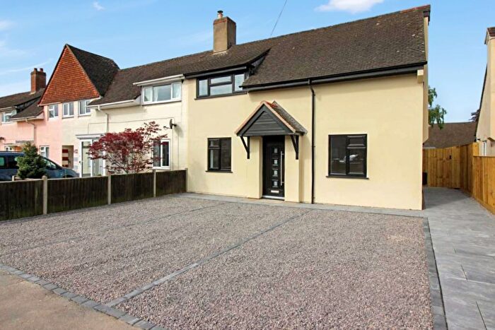 4 Bedroom Semi-detached House To Rent In Severn Road, Lydney, GL15