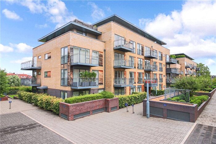1 Bedroom Flat To Rent In Marlowe House, Kingsley Walk, Cambridge, CB5