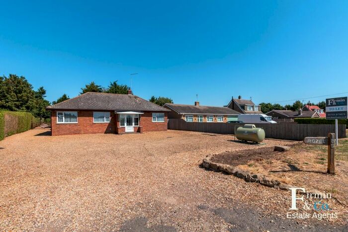 3 Bedroom Detached Bungalow To Rent In Nene Terrace, Crowland, Peterborough, PE6