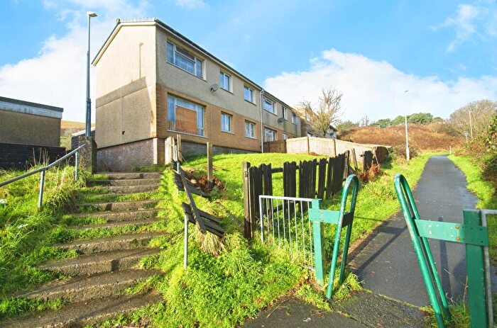 3 Bedroom End Of Terrace House For Sale In Tudor Estate, Maesteg, CF34