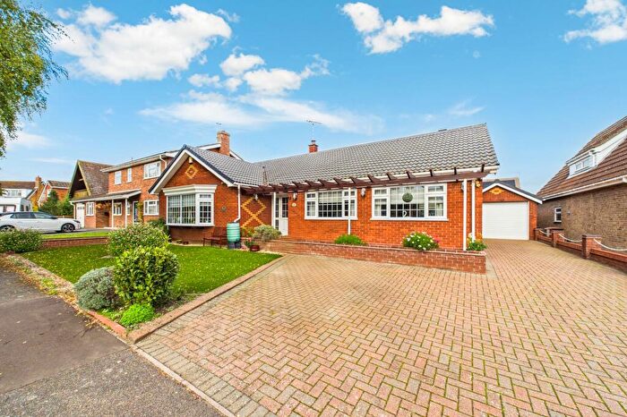 3 Bedroom Detached Bungalow For Sale In Churchill Road, Thetford, IP24
