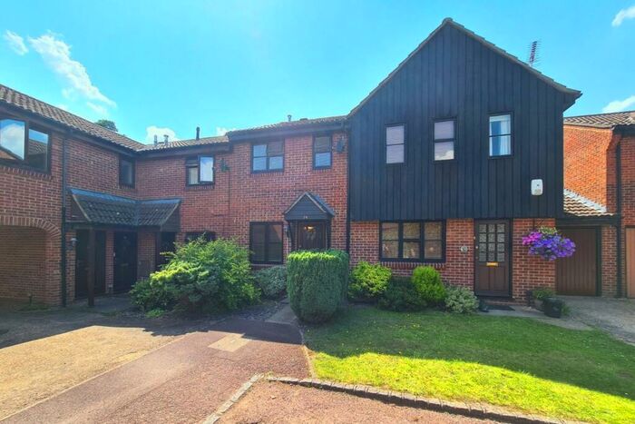 2 Bedroom Semi-Detached House To Rent In Hythe Close, Bracknell, Berkshire, RG12