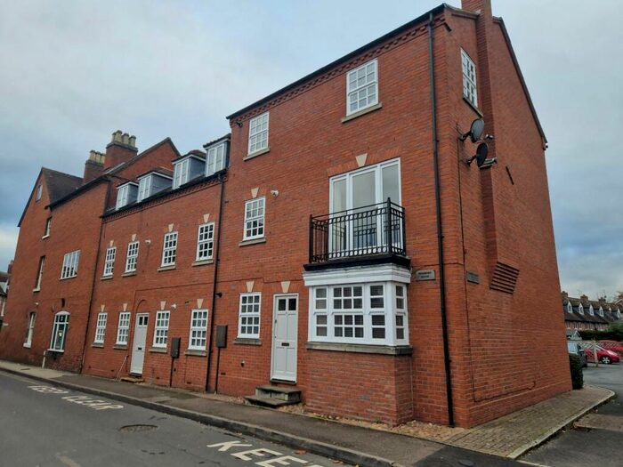 2 Bedroom Flat To Rent In Bleachfield Street, Alcester, Warwickshire, B49