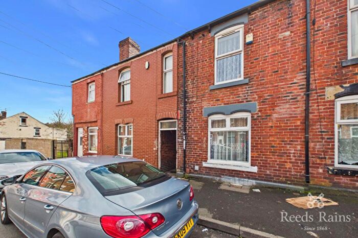 3 Bedroom Terraced House For Sale In Popple Street, Sheffield, Sheffield, S4