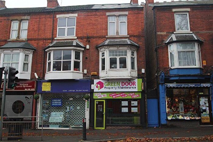 2 Bedroom Flat To Rent In Lenton Boulevard, Nottingham, NG7