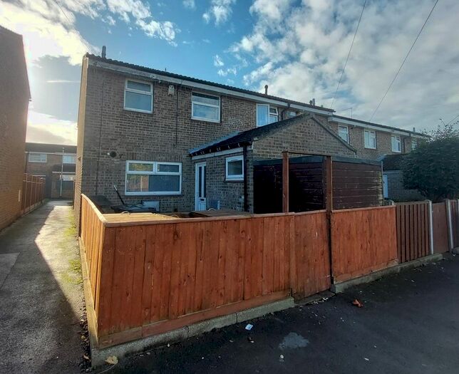 3 Bedroom Terraced House To Rent In Sedgebrook Grove, Kingswood, Hull, HU7