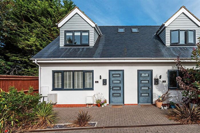 2 Bedroom Property For Sale In Vincent News, Great Bookham, KT23