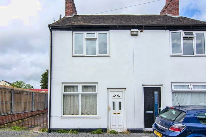 1 Bedroom Flat To Rent In Eastgate Street, Chase Terrace, Burntwood, WS7