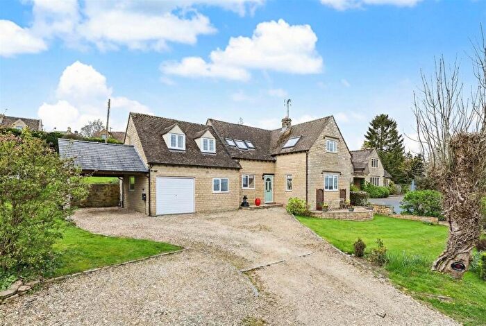 4 Bedroom Detached House For Sale In Clapton-on-the-Hill, GL54