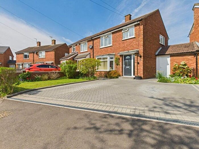 3 Bedroom Semi-Detached House For Sale In Dawes Moor Close, Slough, Berkshire, SL2