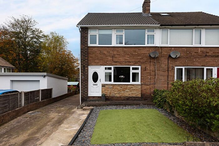3 Bedroom Semi-Detached House For Sale In Priory Way, Mirfield, WF14