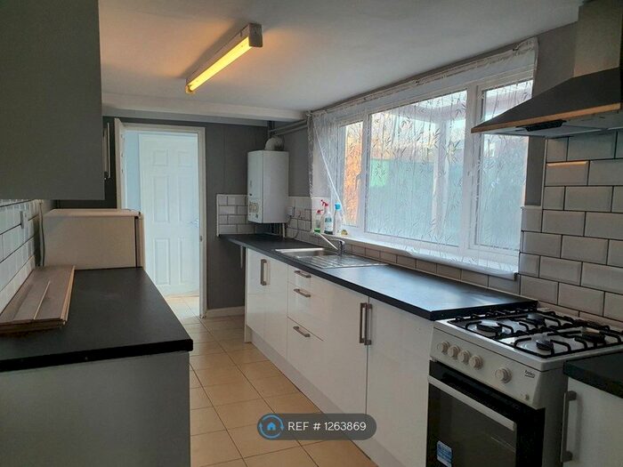 3 Bedroom Terraced House To Rent In Victoria Street, Rugby CV21