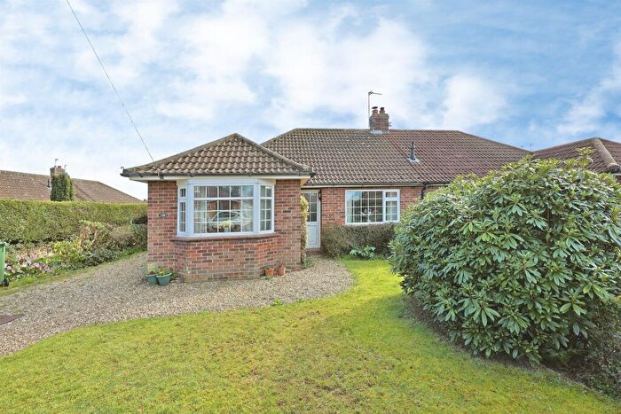 2 Bedroom Semi-Detached Bungalow For Sale In Thompson Road, Norwich, NR7