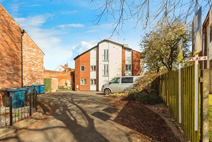 2 Bedroom Flat For Sale In Main Road, Radcliffe-on-Trent, Nottingham, NG12