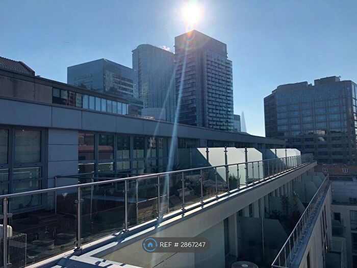 2 Bedroom Flat To Rent In Lamb's Passage, London, EC1Y