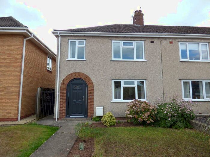 3 Bedroom End Of Terrace House To Rent In Flaxpits Lane, Winterbourne, BS36