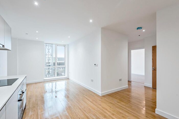 2 Bedroom Apartment To Rent In Royal Winchester House, Bracknell, RG12